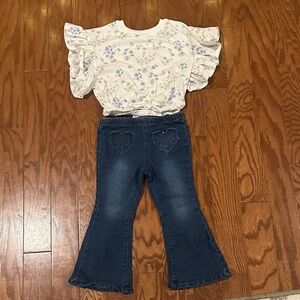 Jessica Simpson outfit. EUC. Worn once. Size 3T.